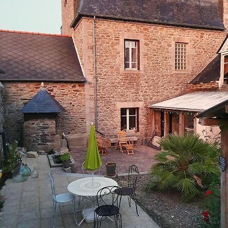 Les Forges Du Lou Apartment Jugon-les-Lacs Ngoại thất bức ảnh