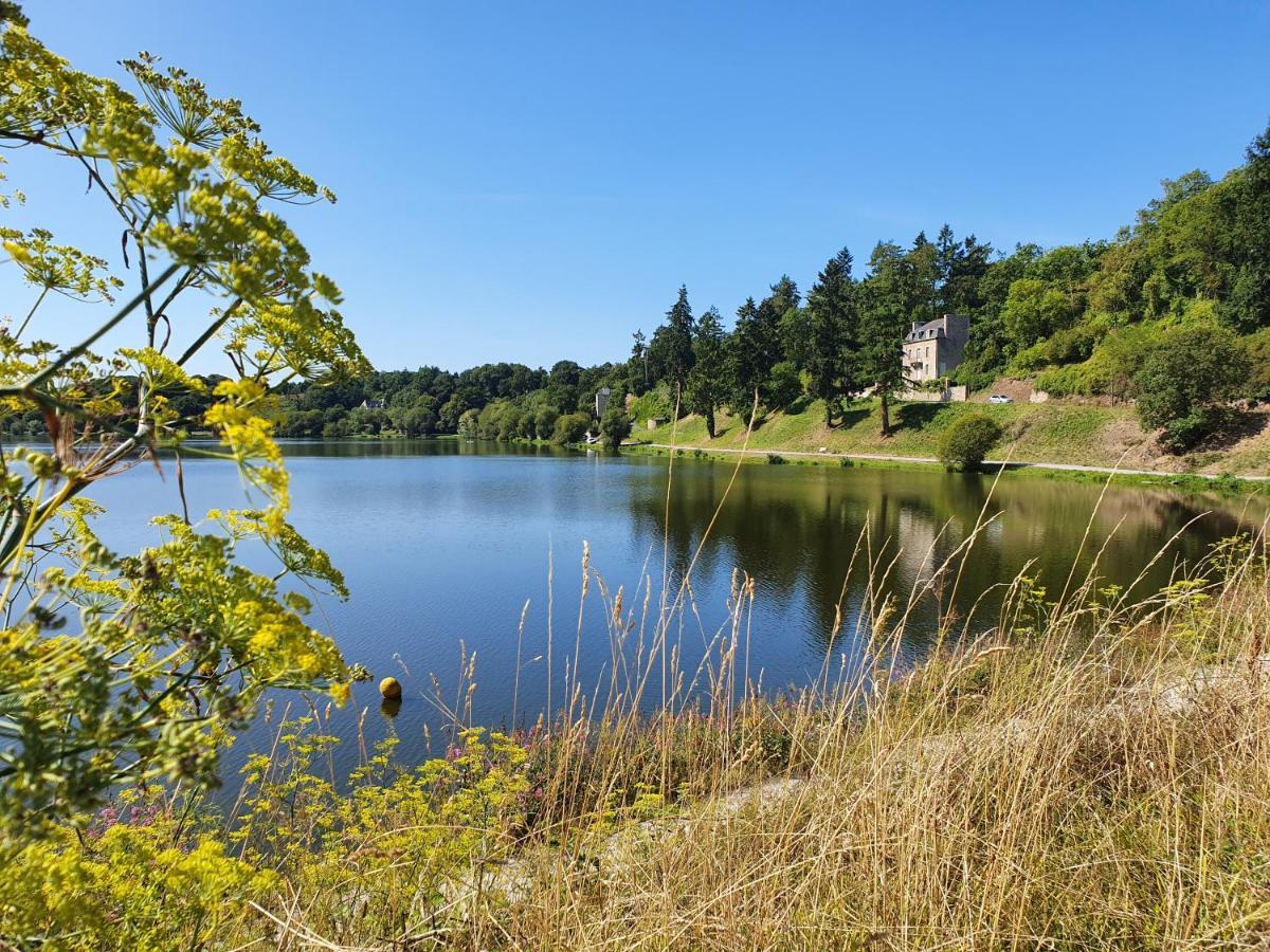 Les Forges Du Lou Apartment Jugon-les-Lacs Ngoại thất bức ảnh