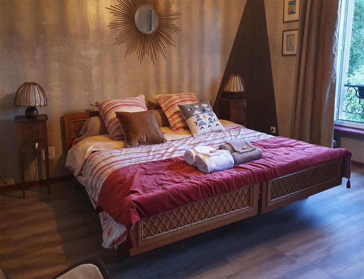 Les Forges Du Lou Apartment Jugon-les-Lacs Ngoại thất bức ảnh
